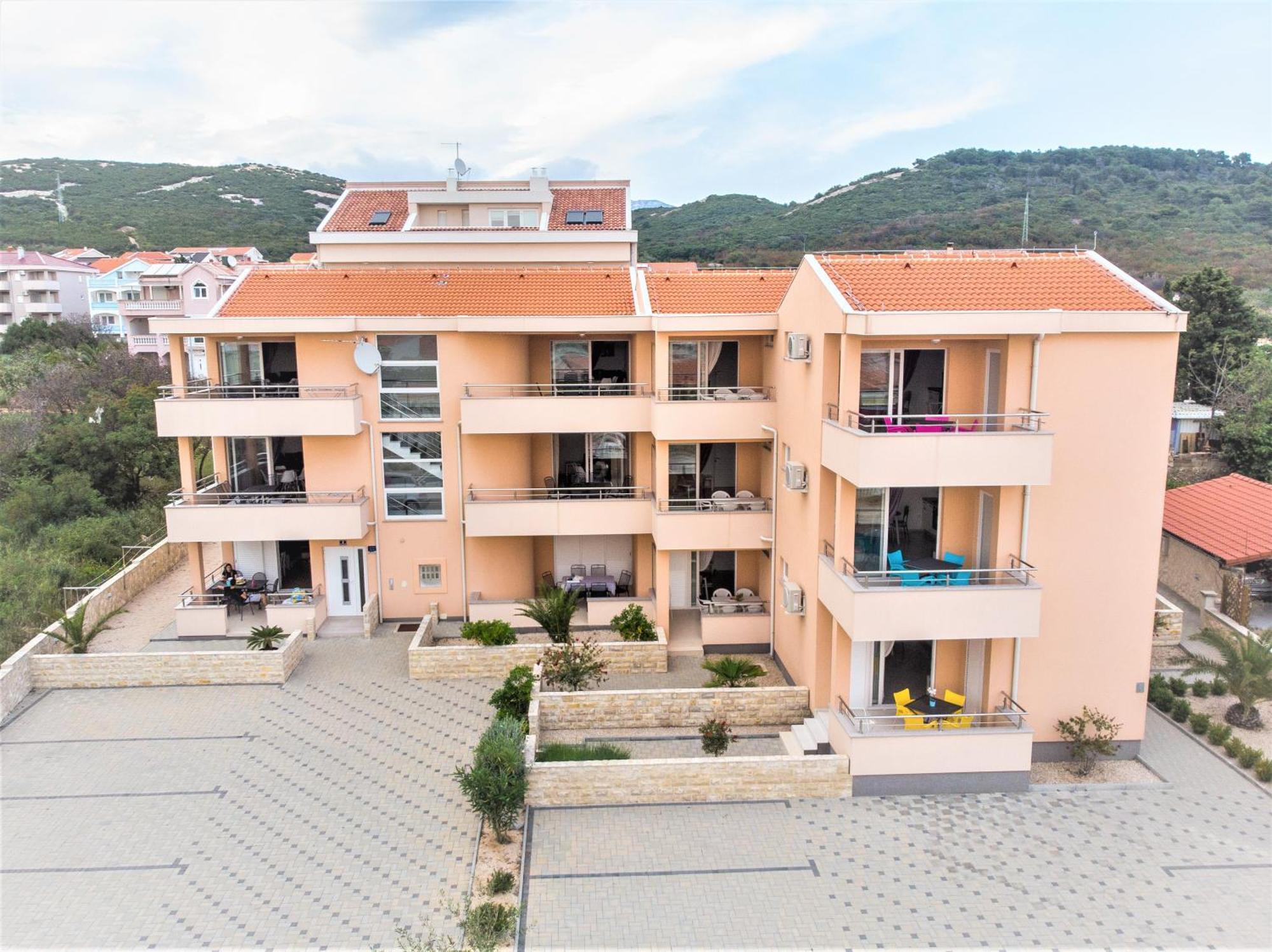 Apartments Kristina, Place For The Family Stara Novalja Dış mekan fotoğraf